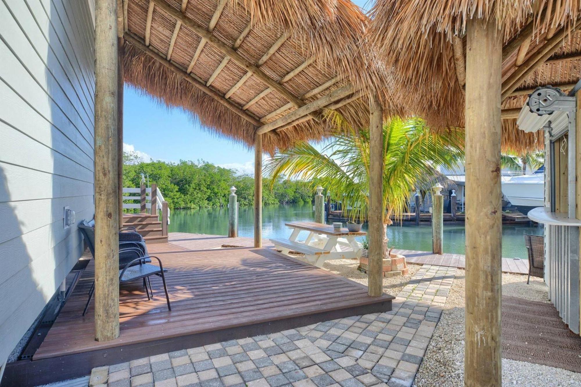 Tiny Home On Waterfront, Bay Views, Deck, Pool Jewfish Oda fotoğraf